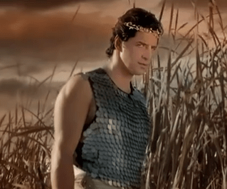 Sakis Rouvas in the play Vakhes. Photograph courtesy of ourgreektv.com