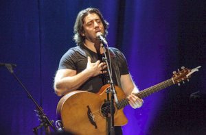 Brian Kennedy. Photograph courtesy of www.martinparkerphotography.co.uk and Facebook