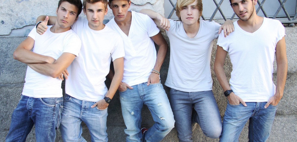 Auryn Photo : Must Mag