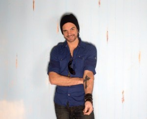 Andrew Mann In Interview. Photo : Andrew Mann Facebook