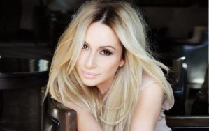 Marta Sanchez Eurovision 2015. Photo : lareputada.com