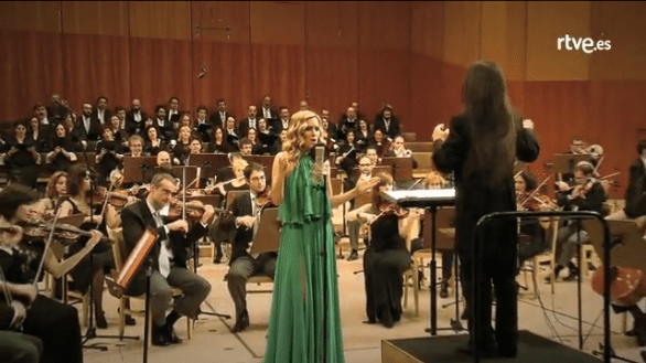 Edurne the Symphonic version of Amanecer. Photo : RTVES
