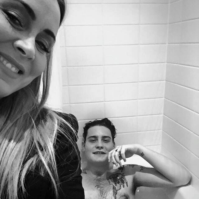 Douwe Bob and Anouk